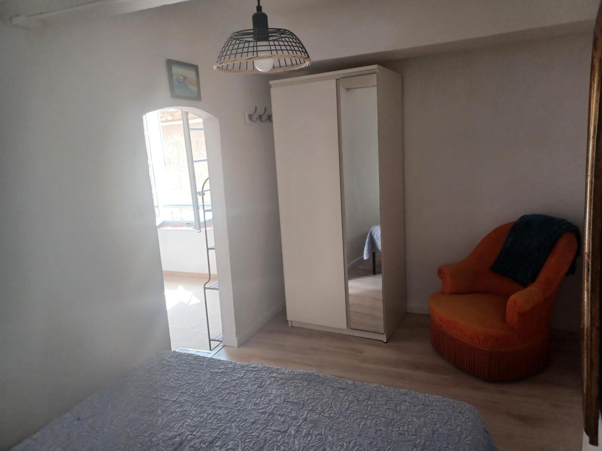 L'Horloge Apartment Aups Luaran gambar